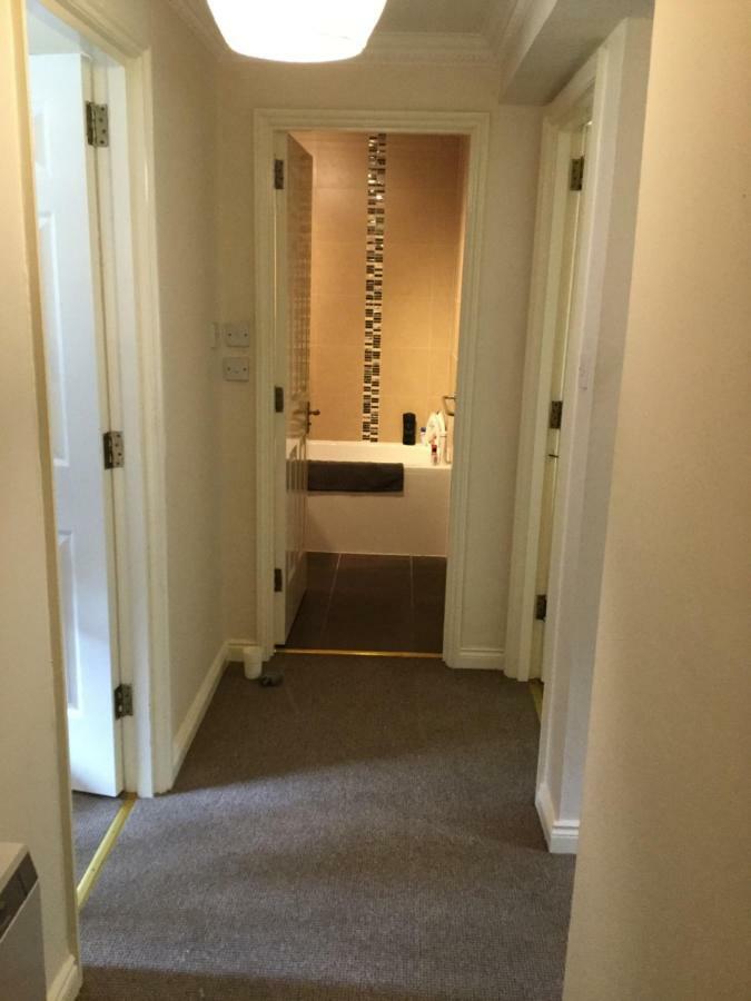 2 Bed City Apartment With Parking Glasgow Exterior foto